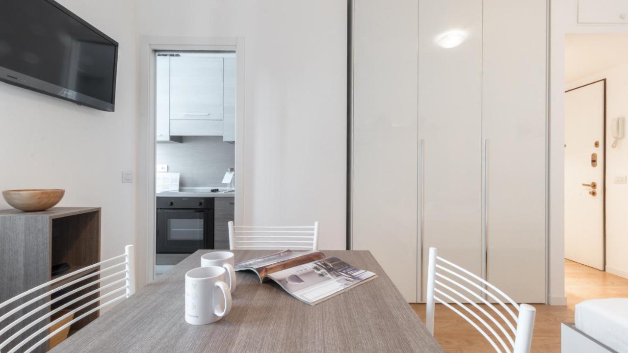 Italianway - Ampere 103 Apartment Милано Екстериор снимка